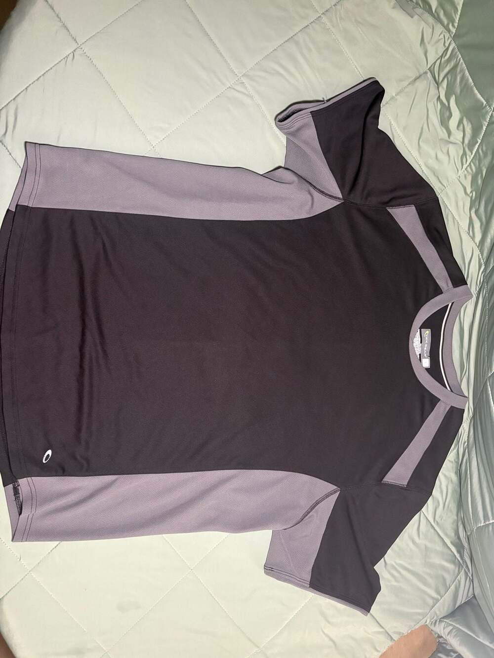Tek Gear Athletic T-Shirt Size L Black Gray Colorblock Short Sleeve